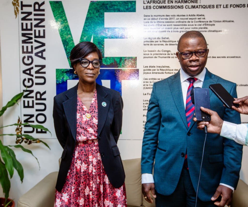 La Ministre SOUDAN-NONAULT a reçu en audience le Docteur Vincent DOSSOU SODJINOU, Représentant Résident de l’OMS au Congo.