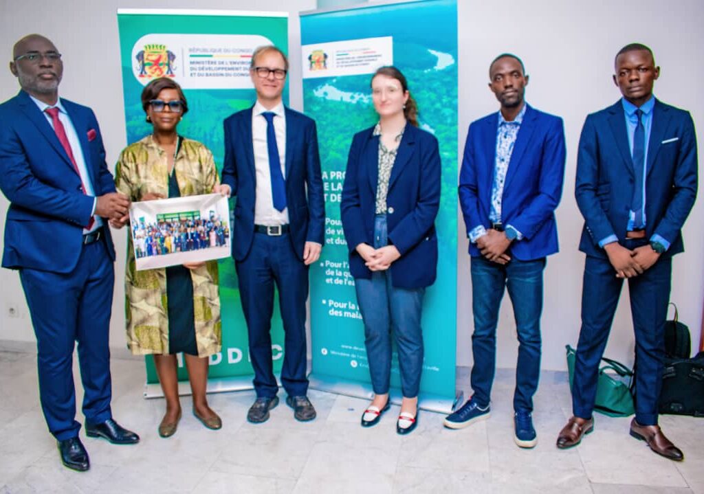 La Ministre SOUDAN-NONAULT a reçu une délégation scientifique internationale conduite par les professeurs Simon Lewis et Suspens Ifo