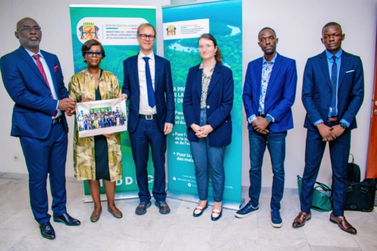 La Ministre SOUDAN-NONAULT a reçu une délégation scientifique internationale conduite par les professeurs Simon Lewis et Suspens Ifo